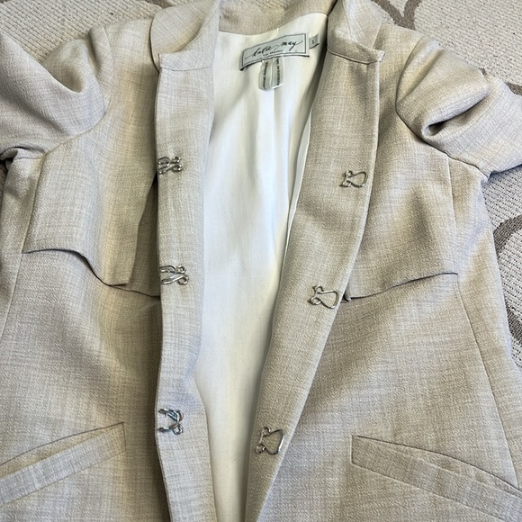 Katie May Los Angeles pleated front long jacket - Picture 12 of 17